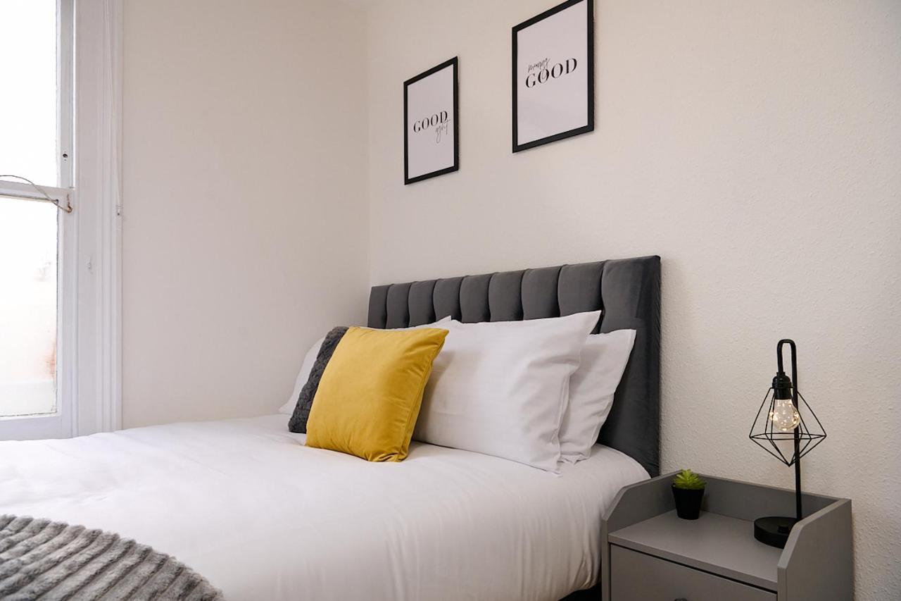 Spacious 3 Bedroom Apartment- Crouch End لندن المظهر الخارجي الصورة